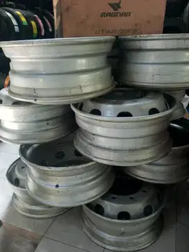 Velg Tubeless Truk Bus 11R Ring 22,5