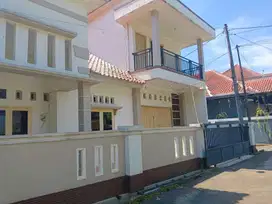 RUMAH SEWA DUA LANTAI SIWARAK PERMAI UNGARAN BARAT