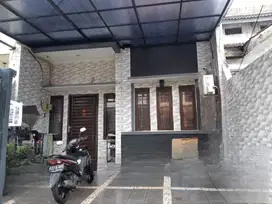Rumah Cantik 2 Lantai Siap Huni Hadap Selatan di Sunter Metro Jak Ut