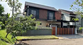 Dijual Rumah Cantik Mewah Posisi Hook Siap Huni di Puspita Loka BSD