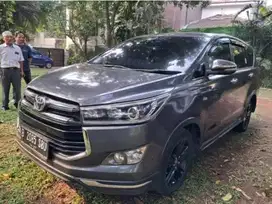 Toyota Kijang Innova 2.0 Venturer Bensin AT 2017
