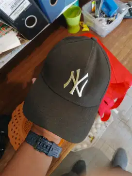Jual topi New era Y2K