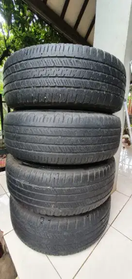 Ban hankook bekas 225/70r16