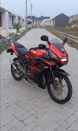 Ninja rr 150 2015