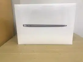 MacBook Air M1 13-Inch 8/256 GB IBOX NEW..