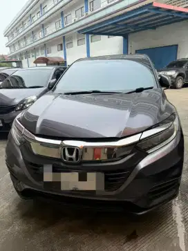 Jual Santai HRV 1.5 SE tahun 2019 warna abu2 metalik