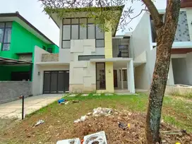 dikontrakkan rumah dua lantai di sentul city