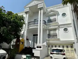 Rumah PIK Kuda Laut Mediterania Boulevard Venice 14x18 Hoek SHM