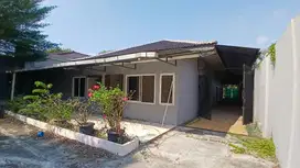 Rumah + Tempat Usaha (Cafe) Strategis Pinggir Jalan di Babelan! *AND