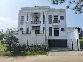 rumah mewah swimming pool di sentul city