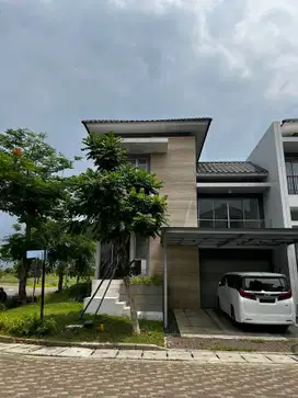 Dijual Rumah 2 Lantai di  Golf island PIK Serenade bisa NEGO