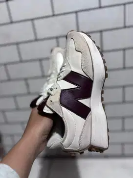 Sepatu New Balance 327