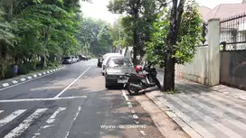Rumah Pusat Kota Surabaya di Jaksa Agung Suprapto Cocok buat Gudang
