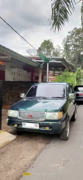 Toyota Kijang kapsul 1.8 bensin