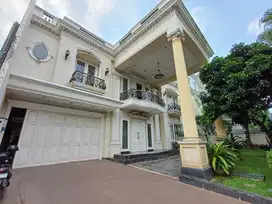 Dijual Rumah Mewah Siap Huni di Intercon Kebon Jeruk, Jakarta Barat