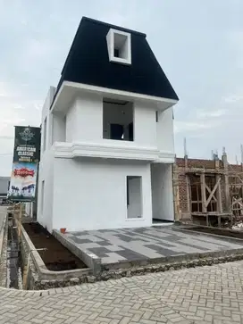 Rumah Cluster TKI 2 Kopo American Classic Town House SHM 700 jutaan
