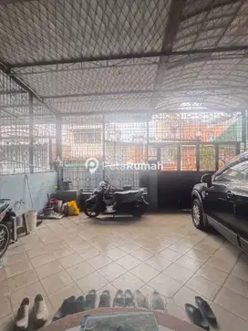 DIJUAL VILLA JALAN DUYUNG