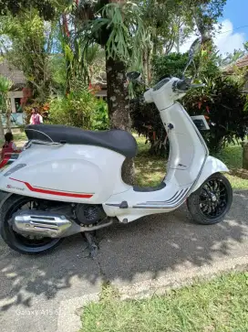 Dijual cepat 1 unit motor vespa sprint s 2023
