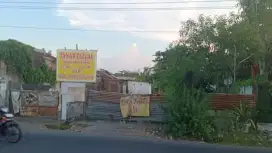 Tanah Dijual di lokasi strategis.