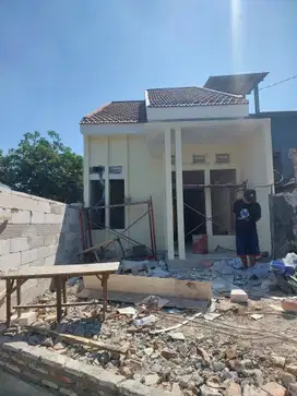 Jual Rumah Usaha, Bangunan Baru Lokasi Ngingas Waru Sidoarjo