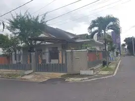 Dijual Cepat Rumah Tengah Kota Daerah Dinoyo Kota Malang