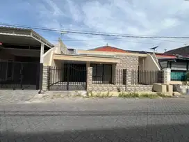 Dijual Rumah Minimalis Lebak Indah Bagus Terawat 1 Lantai Siap Huni