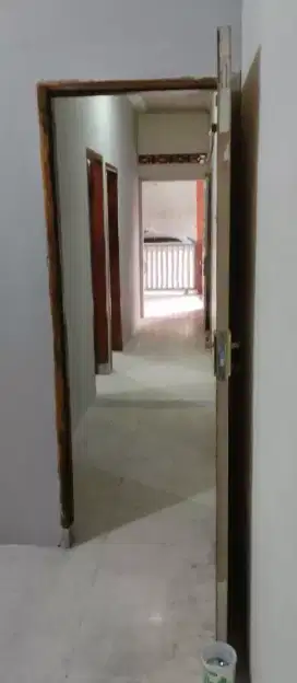 Penjaga kost atau rumah