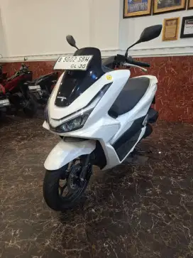 DP 1 JT PROMO PCX 160 CBS 2025 MOTOR GRES KAYA BARU