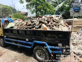 Jasa buang puing dan sampah