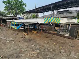 Buntut Trailer 40 Feet 3 Axle Flatdeck