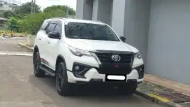 Toyota fortuner vrz trd sportivo diesel 2020 putih pajak panjang