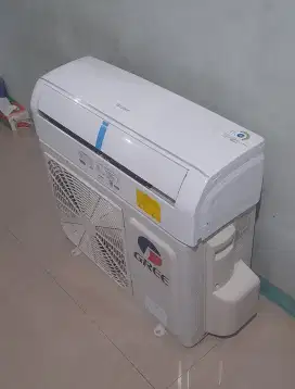 Jual ac gree 1/2 pk R32 low watt 330 masih mulus ori ful