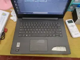 Lenovo IdeaPad 320 AMD A9, Radeon 5, 4/1TB.