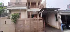 Dijual Rumah 2 Lantai, Daerah Ciputat - Rempoa