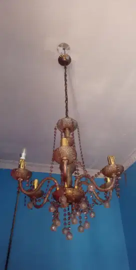 Lampu kristal gantung
