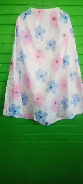 Satu set, baju dan rok wanita