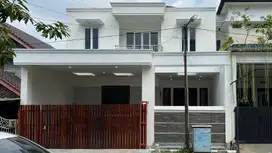 Dijual Rumah Depan Pakuwon Mall Taman Century 1 Bekasi Tanpa Perantara