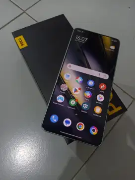 Poco f6 ram 12/512gb