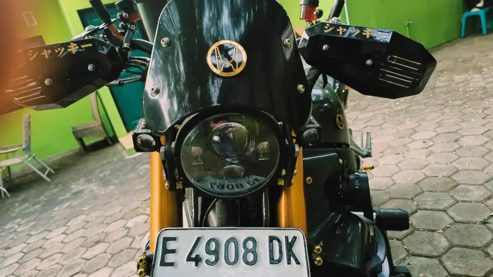 Honda cb 650 F, full paper