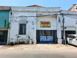 Dijual rumah tengah kota Surabaya,Strategis