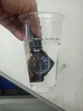 Di jual jam Bonia original dan asli LkP kotak,buku,jam,kaca tebal biru