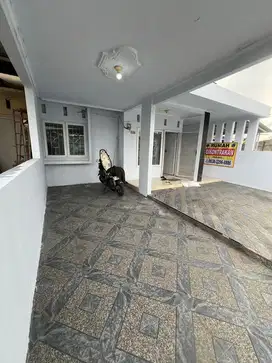 DISEWAKAN RUMAH PERUMNAS