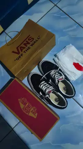Sepatu vans pria low