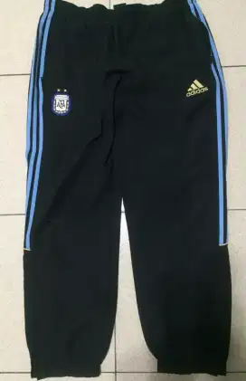 Celana training original adidas Argentina