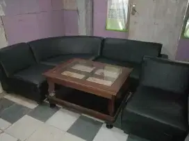 Sofa sudut masih mulus