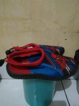 Sepatu santai anak cowo