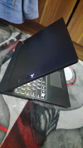 Legion Y540. Core i5 9300H,ram 8 gb SSD 512, GTX 1650