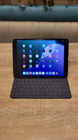 IPAD AIR GEN 3 Good Condition