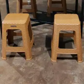 Kursi Plastik Napolly