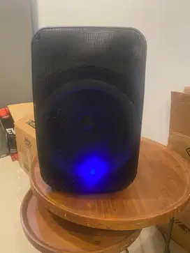 Speaker buat karokean